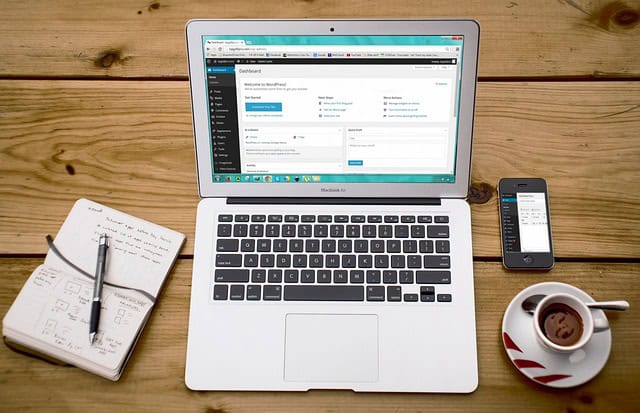 Ordinateur portable avec interface de gestion de formation en ligne NDRC.